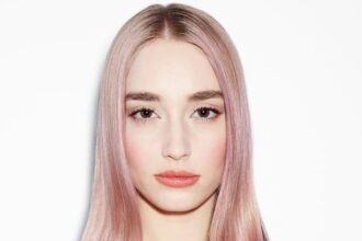 The Best Haircuts for Oval Faces, According to a Celebrity Hairstylist