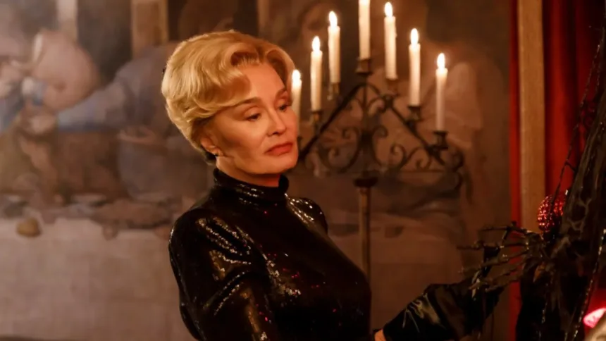Jessica Lange: FX Was Too Cheap to Pay for Cars Home From the ‘AHS Set