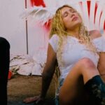 Η Slayyyter ακυρώνει τις συναυλίες της στην Ευρώπη και το Ηνωμένο Βασίλειο λόγω λαρυγγίτιδας