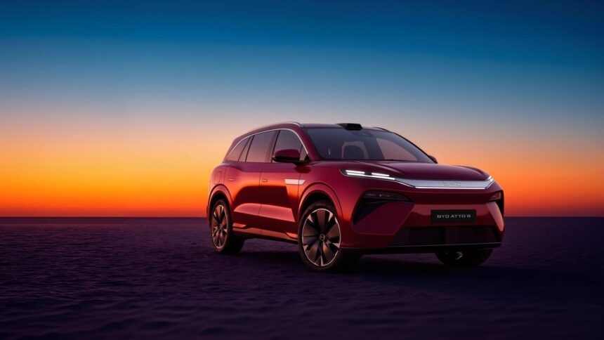 BYD ATTO 8: Πρεμιέρα στο Παρίσι για το ηλεκτρικό SUV των 775 PS που φορτίζει σε 9 λεπτά