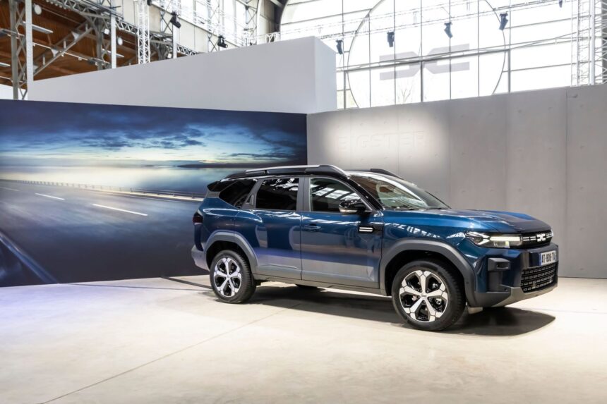 Dacia: Νέοι κινητήρες διπλού καυσίμου και υβριδική τετρακίνηση