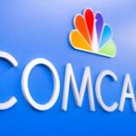 Προσεχείς απολύσεις στην Comcast καθώς προετοιμάζεται για την απόσχιση της NBCU, με εκτιμώμενη επιβάρυνση 1 δισ. δολαρίων το 4ο τρίμηνο