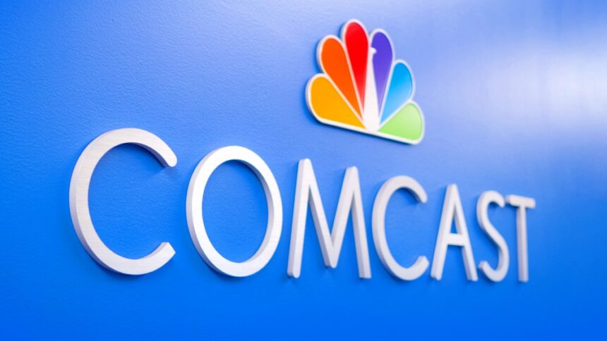 Προσεχείς απολύσεις στην Comcast καθώς προετοιμάζεται για την απόσχιση της NBCU, με εκτιμώμενη επιβάρυνση 1 δισ. δολαρίων το 4ο τρίμηνο