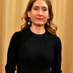 Η Εκτελεστική Αντιπρόεδρος Μάρκετινγκ της Searchlight Pictures, Michelle Hooper, αποχωρεί από το στούντιο