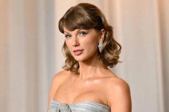 Η “Showgirl” της Taylor Swift καταλαμβάνει την 15η εβδομάδα στην 1η θέση των charts αλμπουμ.