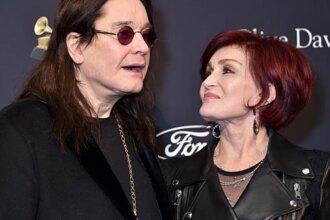 Ο Όζι Όσμπορν «ήταν τόσο χαρούμενος» πριν πεθάνει λόγω της τελευταίας του παράστασης, λέει η Σάρον.