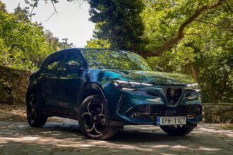 Alfa Romeo Junior Business: Χωρίς φόρο χρήσης και με υβριδικό σύστημα 145 ίππων