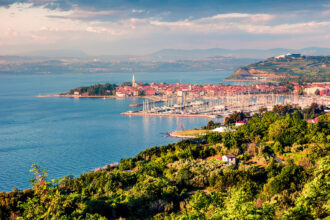 Izola: Η άγνωστη παραθαλάσσια πόλη της Σλοβενίας που θυμίζει Ιταλία
