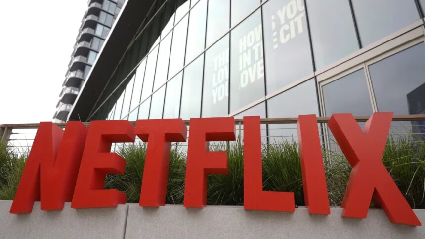Το έσοδο του Netflix για το τρίτο τρίμηνο ανταγωνίζεται τις εκτιμήσεις της Γουόλ Στριτ, τα κέρδη του τέταρτου τριμήνου θα πλήξουν από τα έξοδα που σχετίζονται με μαζικές απολύσεις.