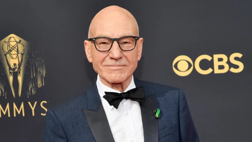 The translation of “Patrick Stewart Last Movie Role Is ‘Avengers: Doomsday'” in Greek is: 

«Ο τελευταίος ρόλος του Πάτρικ Στιούαρτ είναι στο ‘Avengers: Doomsday’».