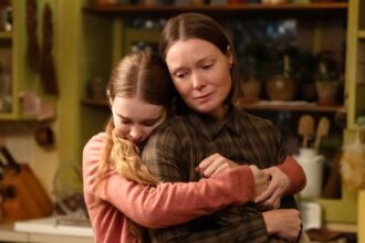 ‘Carrie’ Mom Samantha Sloyan on Playing Evil in Mike Flanagan Series