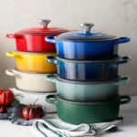 Θέλεις μια Le Creuset; Βρήκαμε μια κρυφή προσφορά για την πρόωρη Μαύρη Παρασκευή.