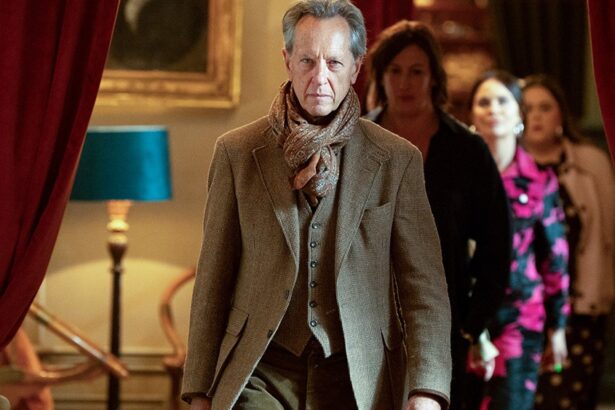 ‘Celebrity Traitors’ Premiere Breaks Ratings Record With 9 Million