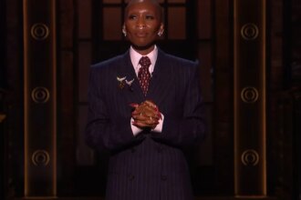 Cynthia Erivo αναλαμβάνει το ‘The Great British Bake Off’ στο μονόλογο του ‘SNL U.K.’