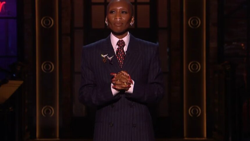 Cynthia Erivo αναλαμβάνει το ‘The Great British Bake Off’ στο μονόλογο του ‘SNL U.K.’