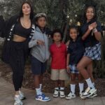 Ειλικρινείς δηλώσεις της Kim Kardashian για τη μητρότητα: Η ανατροφή τεσσάρων παιδιών μόνη της, οι νταντάδες και περισσότερα.