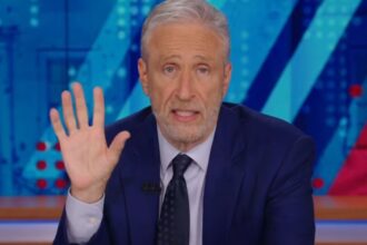 Jon Stewart’s ‘Daily Show’ Skips David Ellison-Skydance News to Take on AI