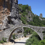 Το ιστορικό γεφύρι της Ηπείρου που πήρε το όνομά του από έναν μυλωνά