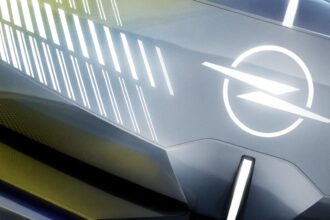 Opel STX Concept: Το νέο station wagon της Opel αποκαλύπτεται λίγο πριν το Παρίσι