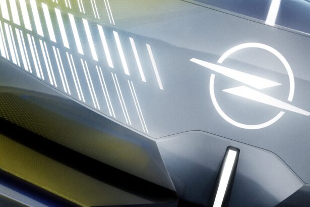 Opel STX Concept: Το νέο station wagon της Opel αποκαλύπτεται λίγο πριν το Παρίσι