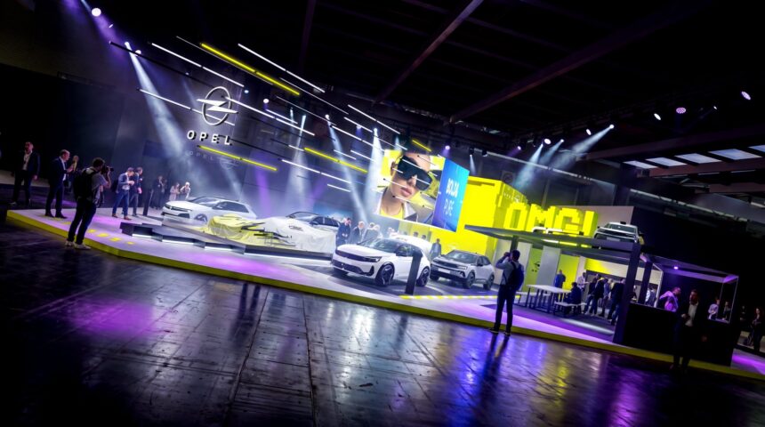 Opel: Από το STX Concept έως το Corsa GSE – Όλα όσα φέρνει στο Παρίσι (ΒΙΝΤΕΟ)